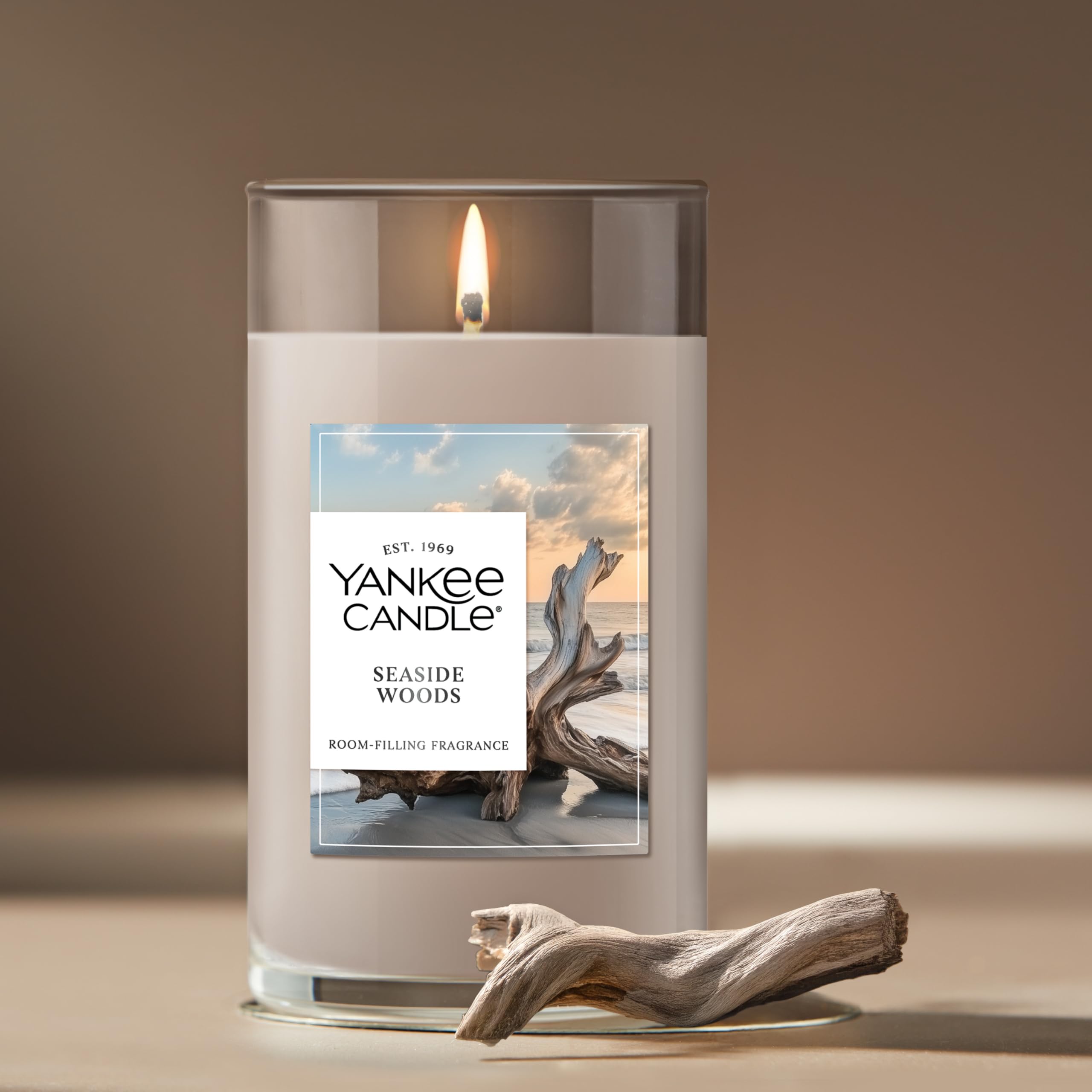 Amazon.com: Yankee Candle Seaside Woods Scented Candle, 14.25oz
